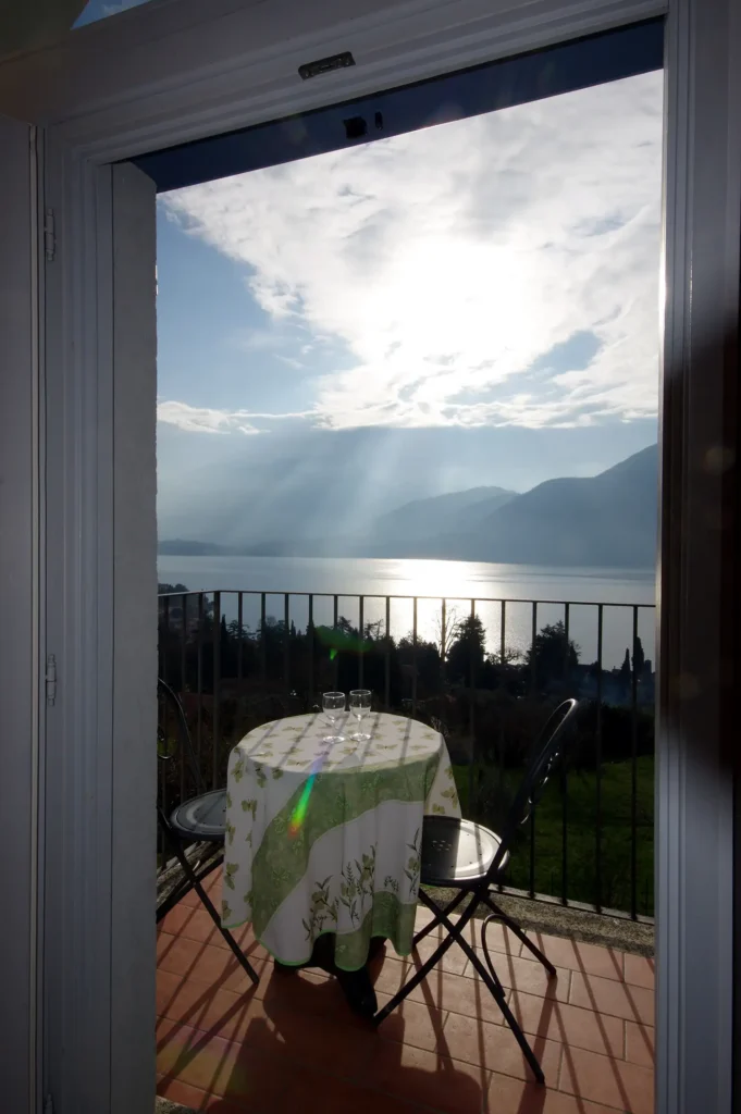 Casamia Vakanties onder de italiaanse zon Residence Celeste GirasoleMerengebied ComoMeer Mezzegra 01