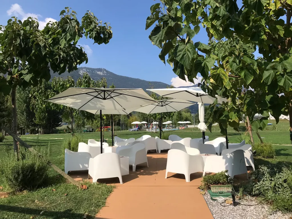 Casamia Vakanties onder de italiaanse zon Residence Costa Verde Receptie barMerengebied Iseo12