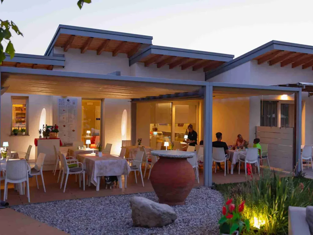Casamia Vakanties onder de italiaanse zon Residence Costa Verde Receptie barMerengebied Iseo18