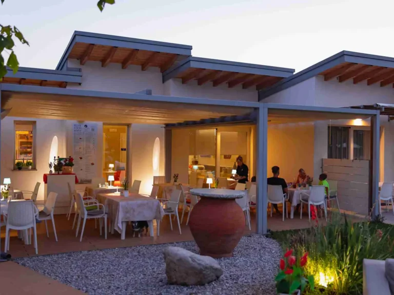 Casamia Vakanties onder de italiaanse zon Residence Costa Verde Receptie barMerengebied Iseo18