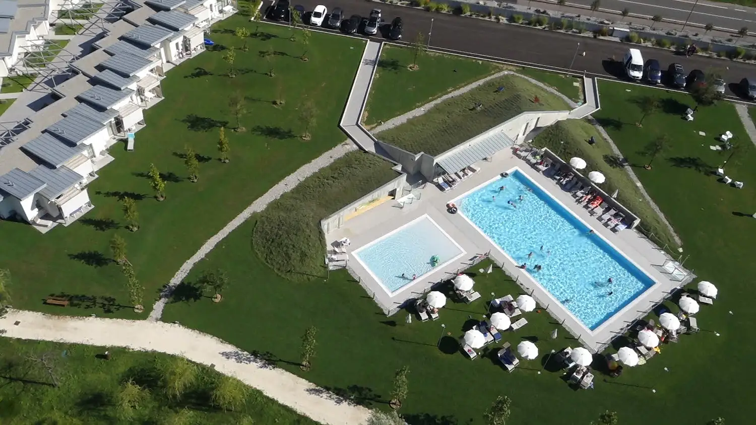 Casamia Vakanties onder de italiaanse zon Residence Costa Verde – ZwembadMerengebied- Iseo11