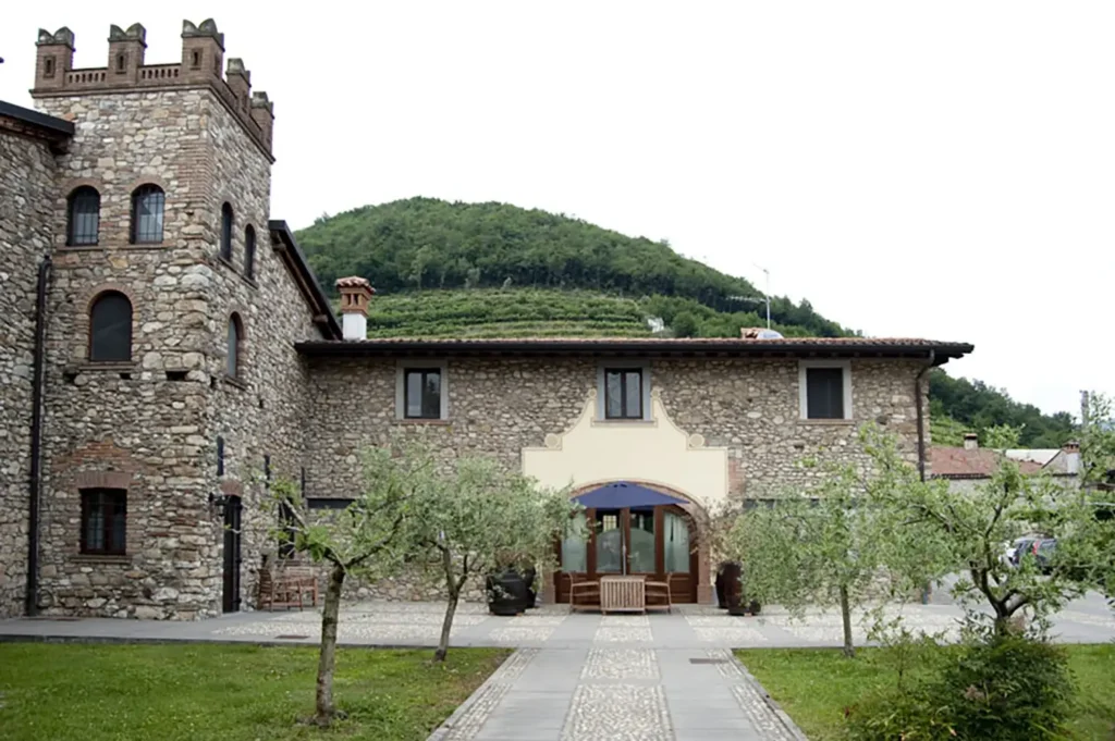 Casamia Vakanties onder de italiaanse zon Villa Gradoni Algemeenmerengebied Accommodatie18