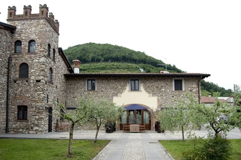 Casamia Vakanties onder de italiaanse zon Villa Gradoni Algemeenmerengebied Accommodatie18