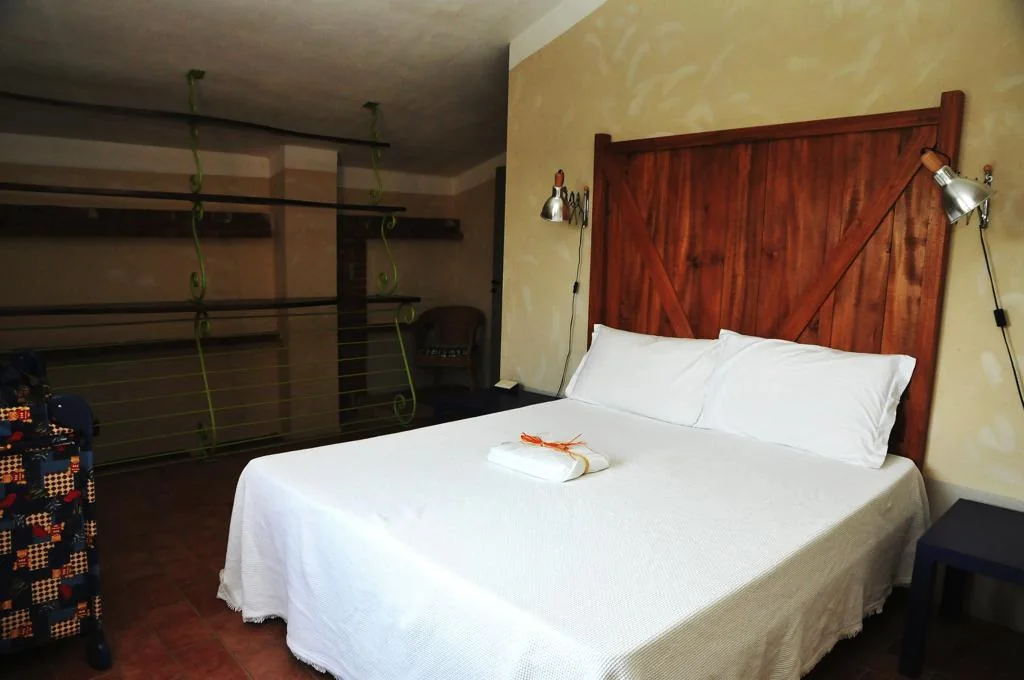 umbrie-agriturismo-le-more-appartement-iris-slaapkamer-04-casamia