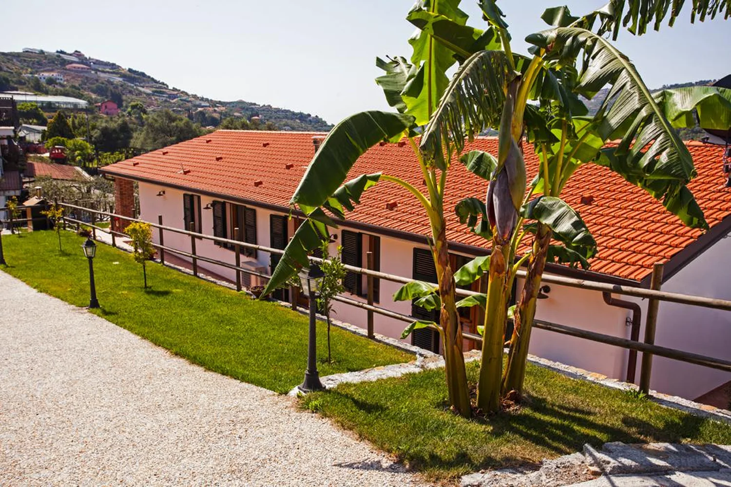 liguria-agriturismo-benza-casa-bianca-buitenaanzicht-15-casamia