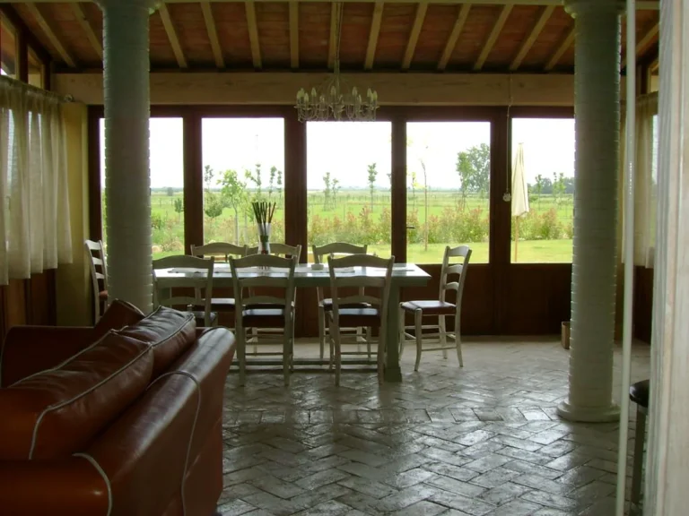 Toscaanse kust agriturismo del re restaurant zithoek wijngaardzicht