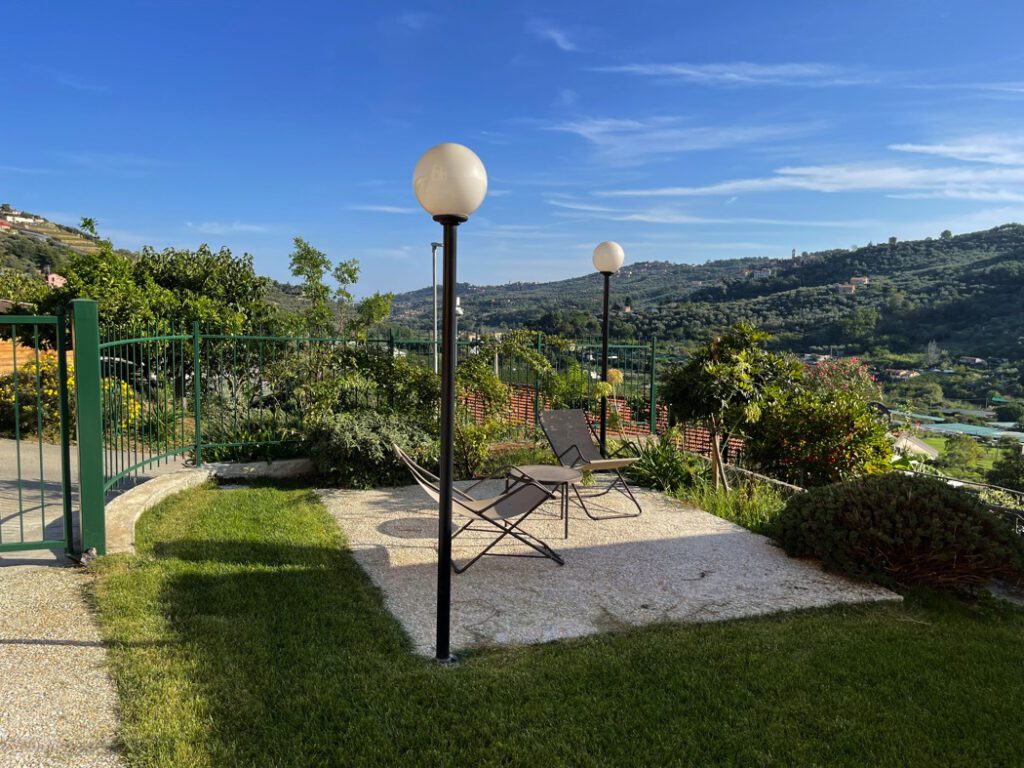 Casamia vakantie onder de italiaanse zon Liguria Agriturismo Benza Casa Mimosa Ciliegio 001 002