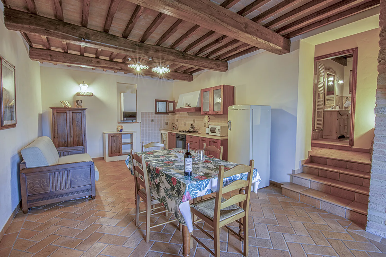 hartje-toscane-agriturismo-san-giacomo-appartement-anfora-woonkeuken-001-casamia