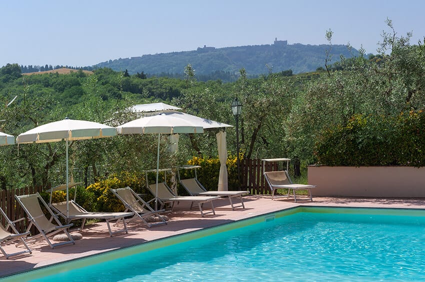 hartje-toscane-agriturismo-san-giacomo-appartement-giglio-zwembad-terras-10-casamia