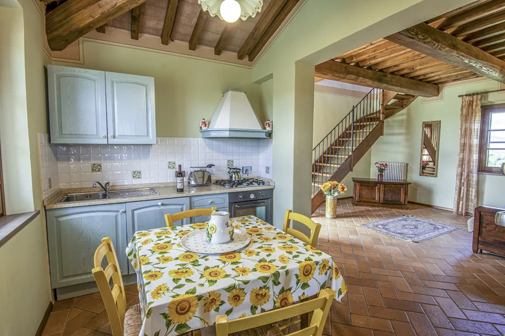 Hartje toscane agriturismo san giacomo appartement girasole woonkeuken