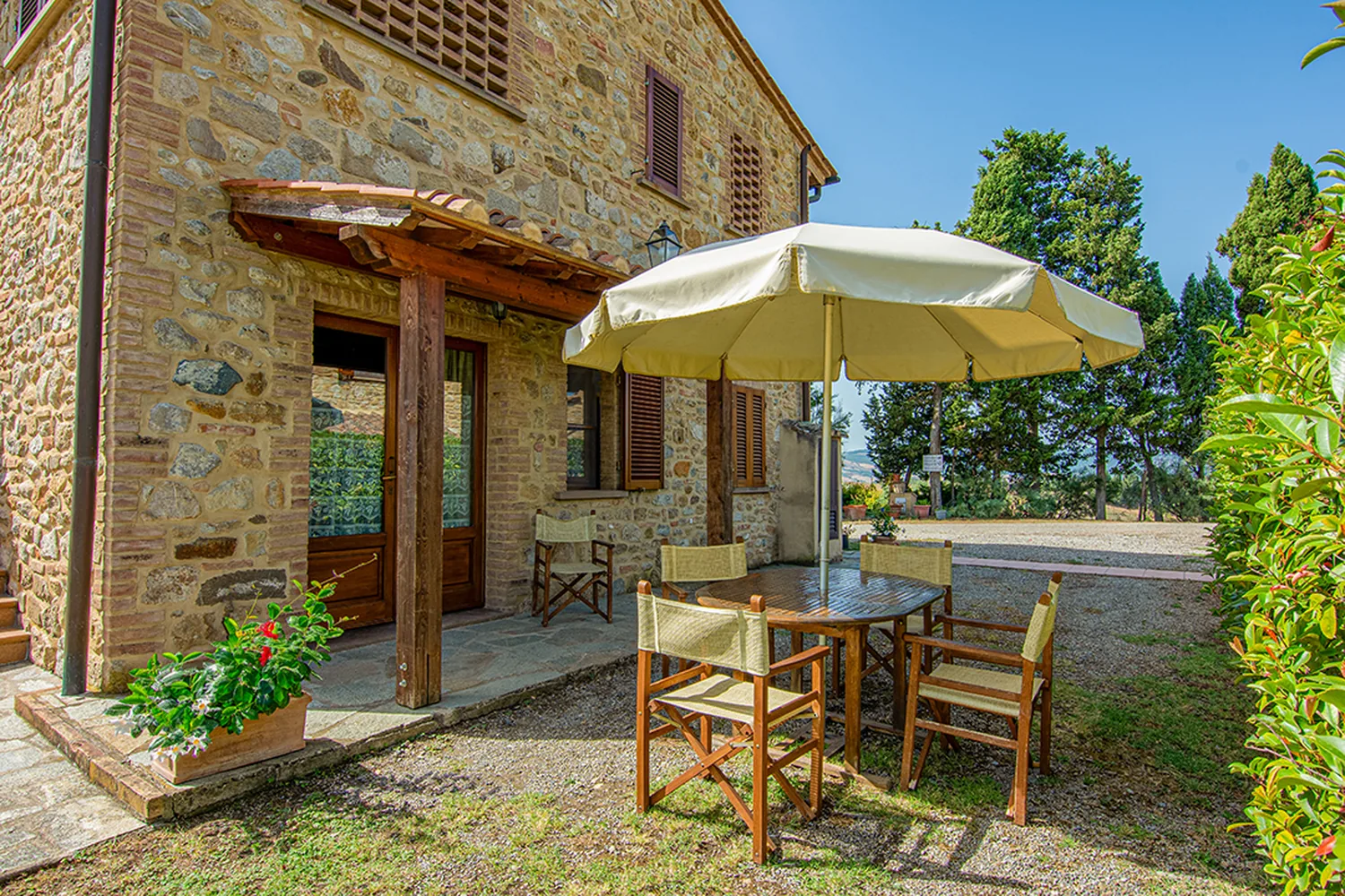 hartje-toscane-agriturismo-san-giacomo-appartement-orchidea-terras-001-casamia