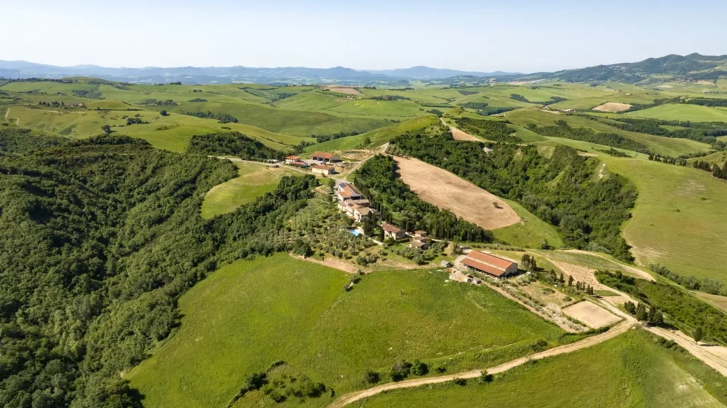 Hartje toscane agriturismo san giacomo luchtfoto landschap