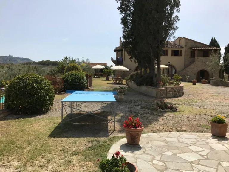 Hartje toscane agriturismo san giacomo tuin tafeltennis