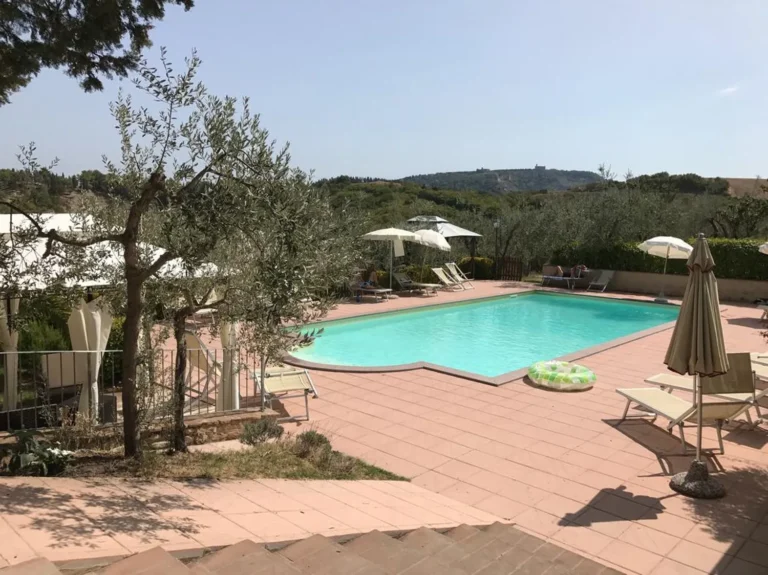 Hartje toscane agriturismo san giacomo zwembad terras