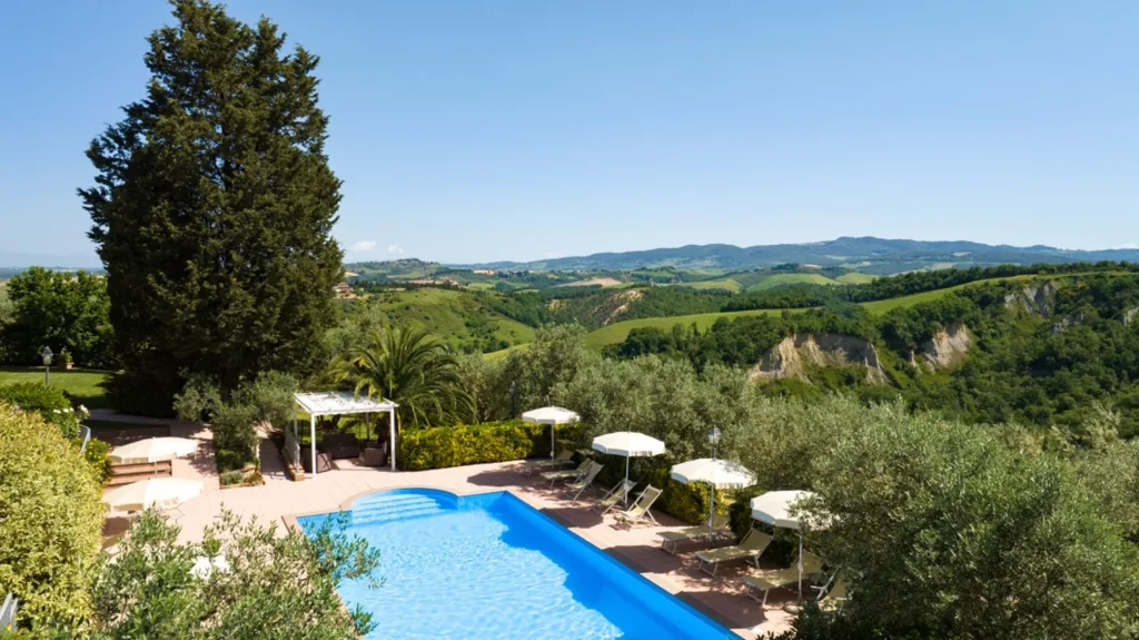 Hartje toscane agriturismo san giacomo zwembad uitzicht