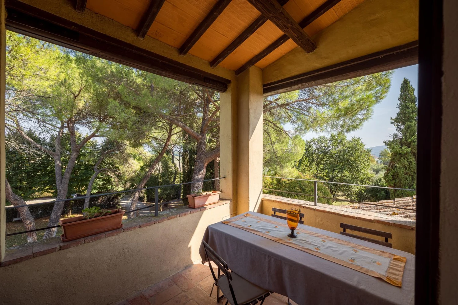 hartje-toscane-borgo-santinovo-belvedere-terras-en-buitenkant-479-casamia
