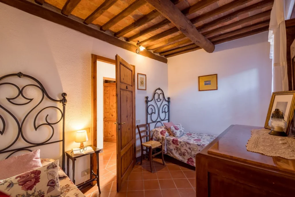 Hartje toscane borgo santinovo casa fienile slaapkamer