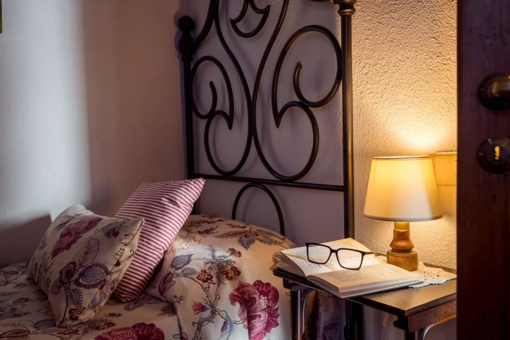 Hartje toscane borgo santinovo casa fienile slaapkamer