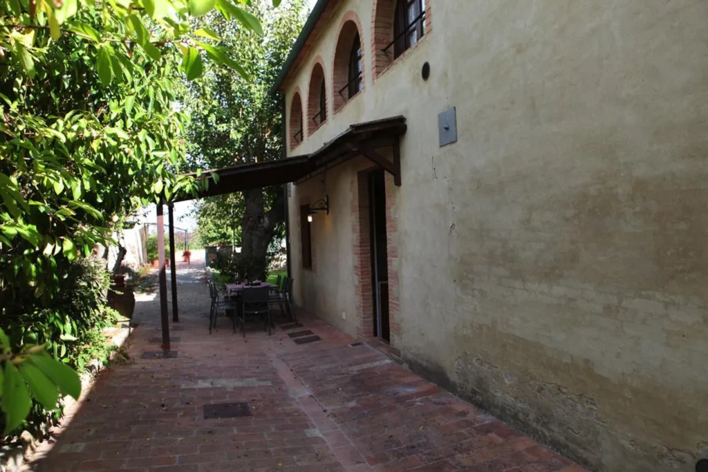 Hartje toscane borgo santinovo granaio