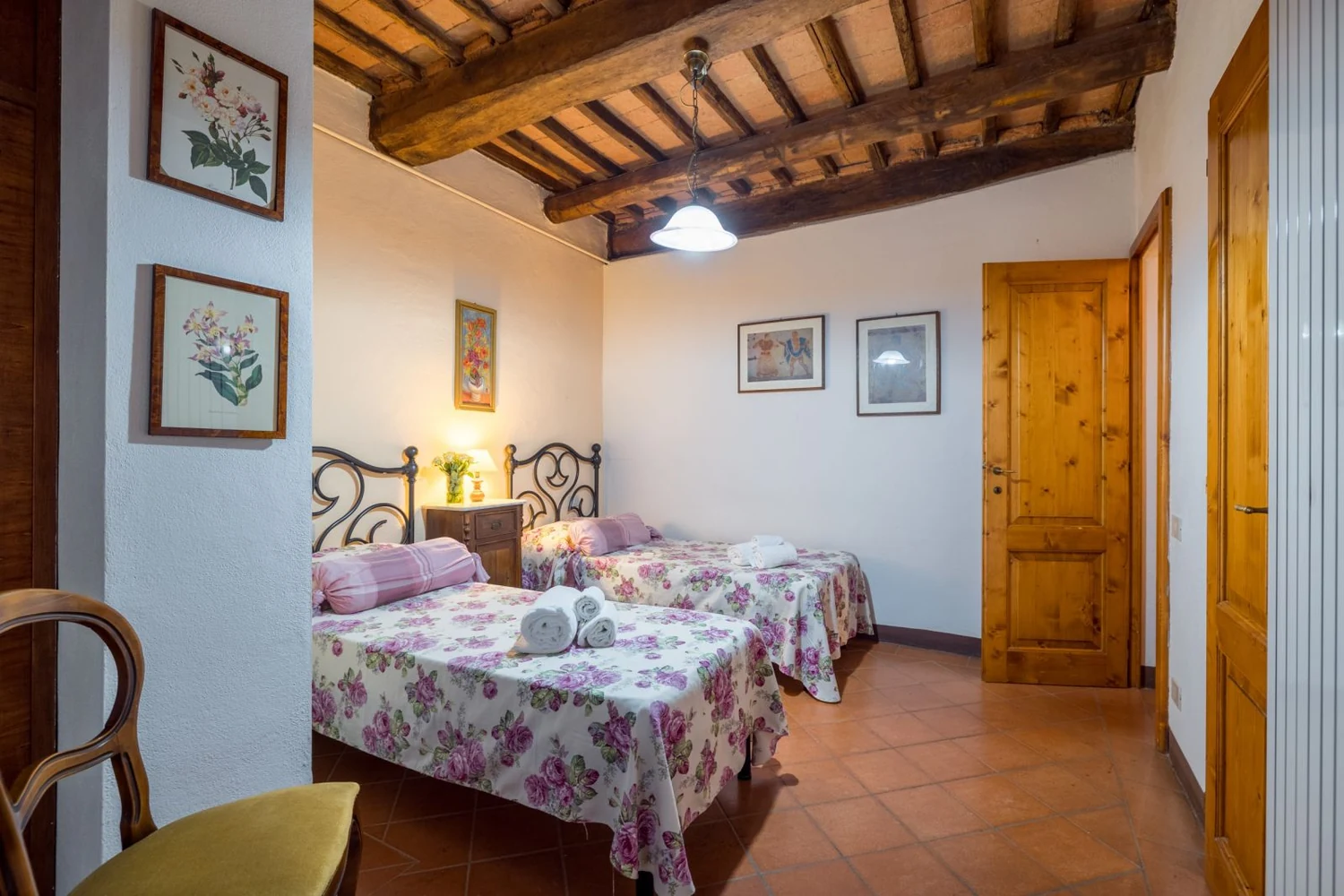 hartje-toscane-borgo-santinovo-granaio-slaapkamer-558-casamia