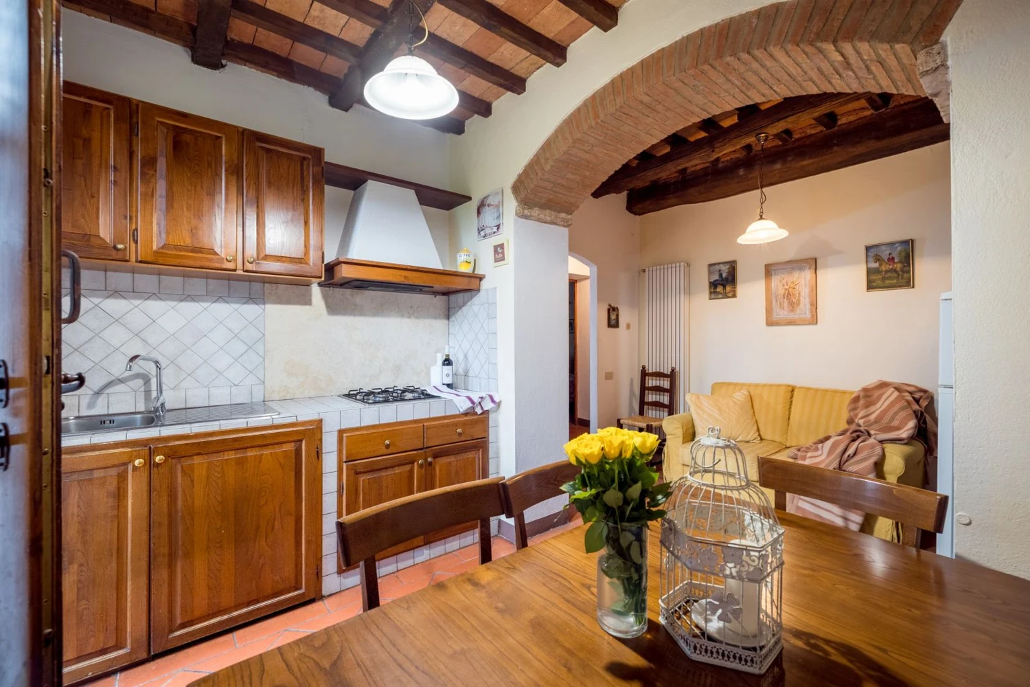 hartje-toscane-borgo-santinovo-granaio-woonkamer-en-keuken-574-casamia