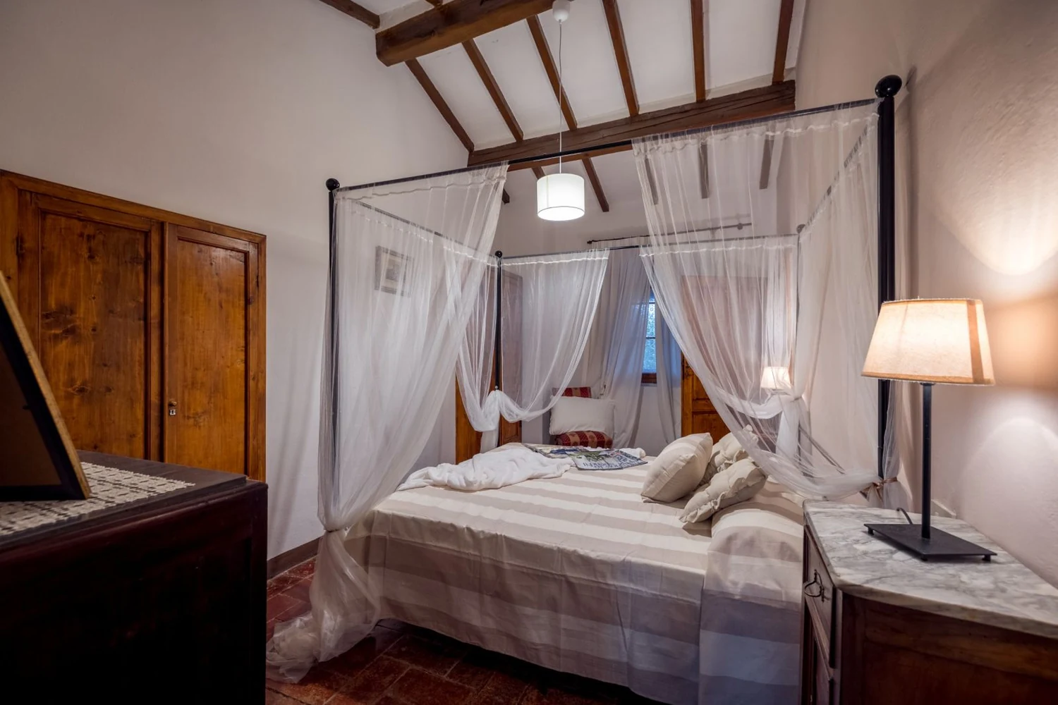 hartje-toscane-borgo-santinovo-il-caminetto-slaapkamer-619-casamia