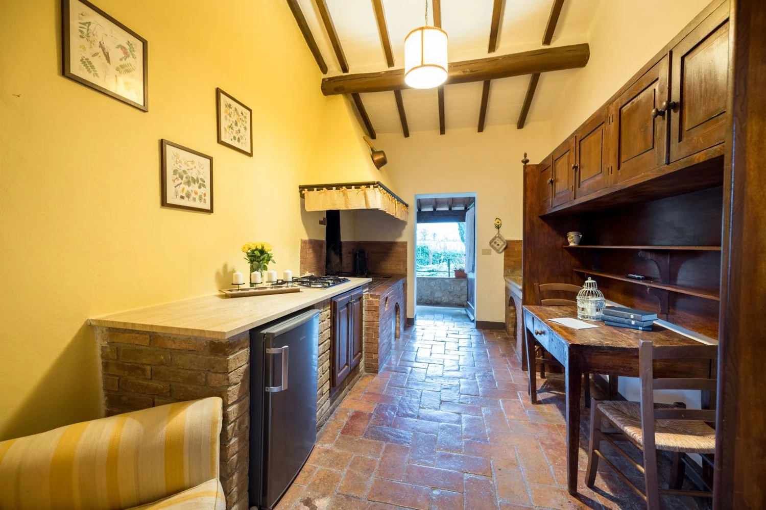 hartje-toscane-borgo-santinovo-il-caminetto-woonkamer-en-keuken-607-casamia