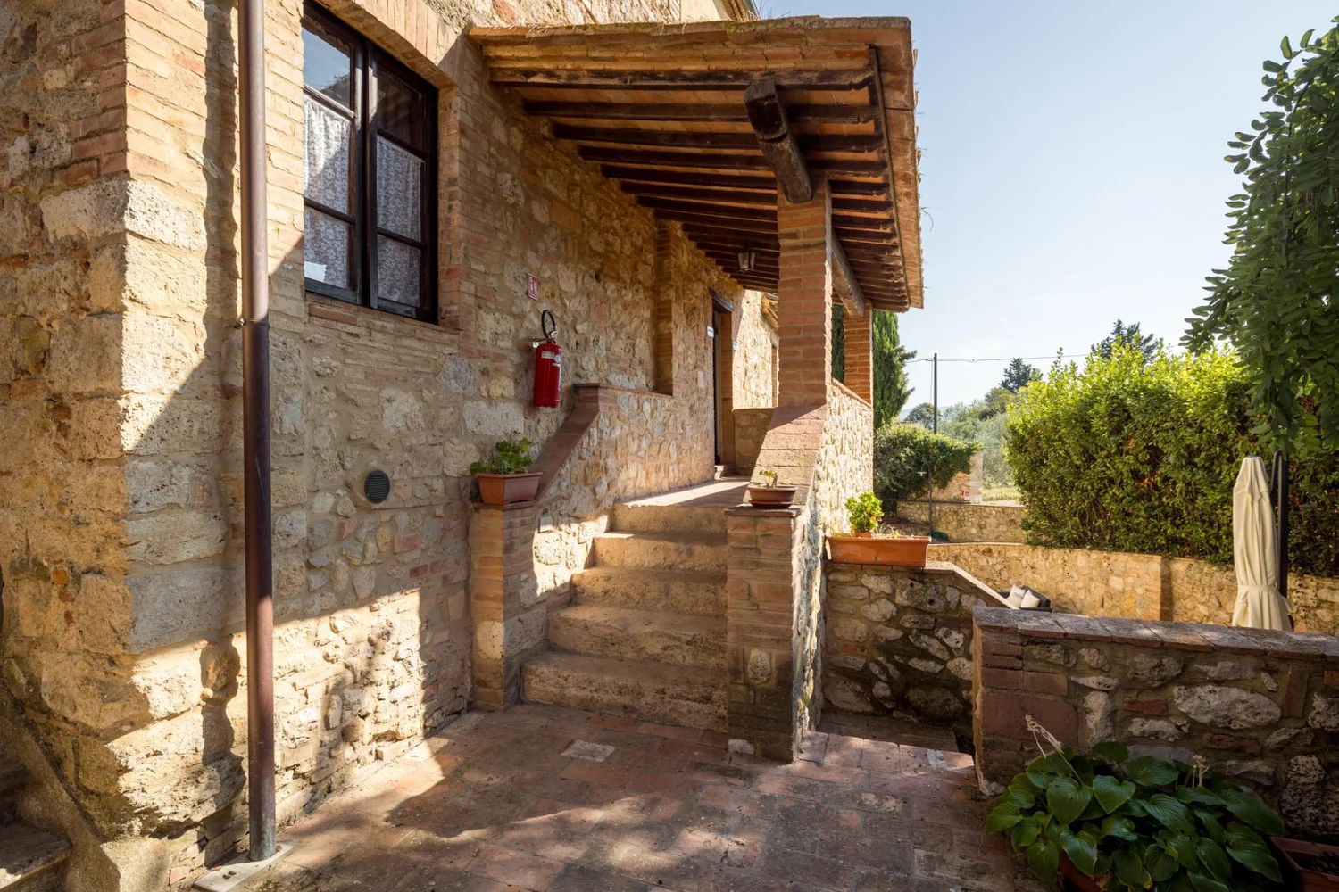 hartje-toscane-borgo-santinovo-loggiatino-1-loggiatino-2-terras-en-buitenkant-410-casamia