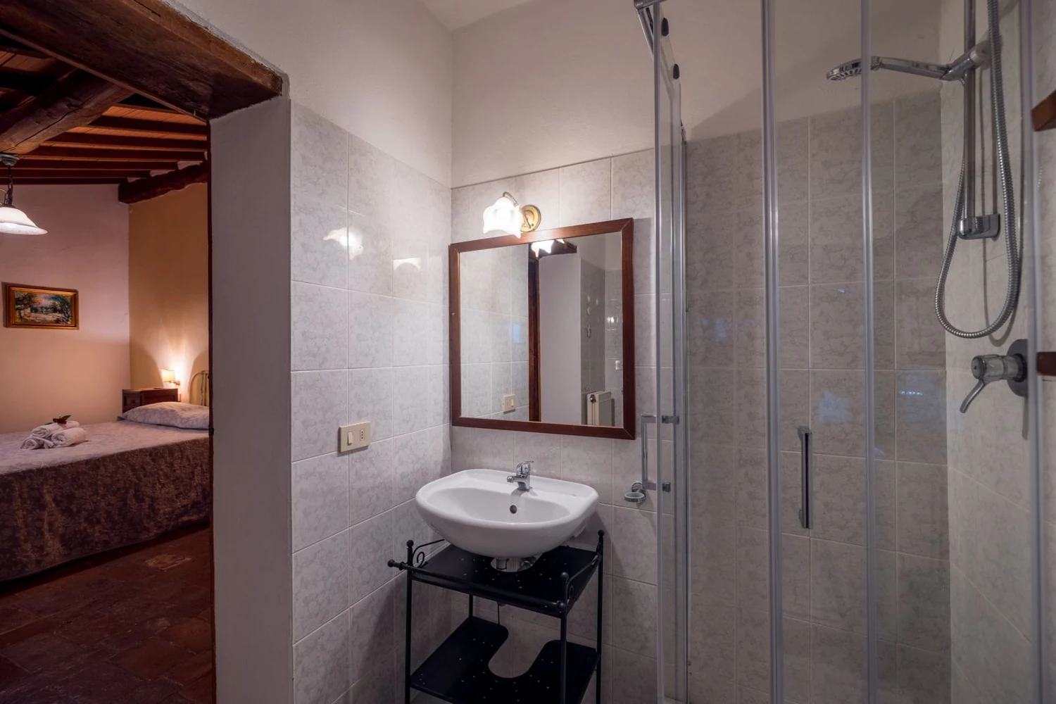 hartje-toscane-borgo-santinovo-loggiatino-2-badkamer-421-casamia