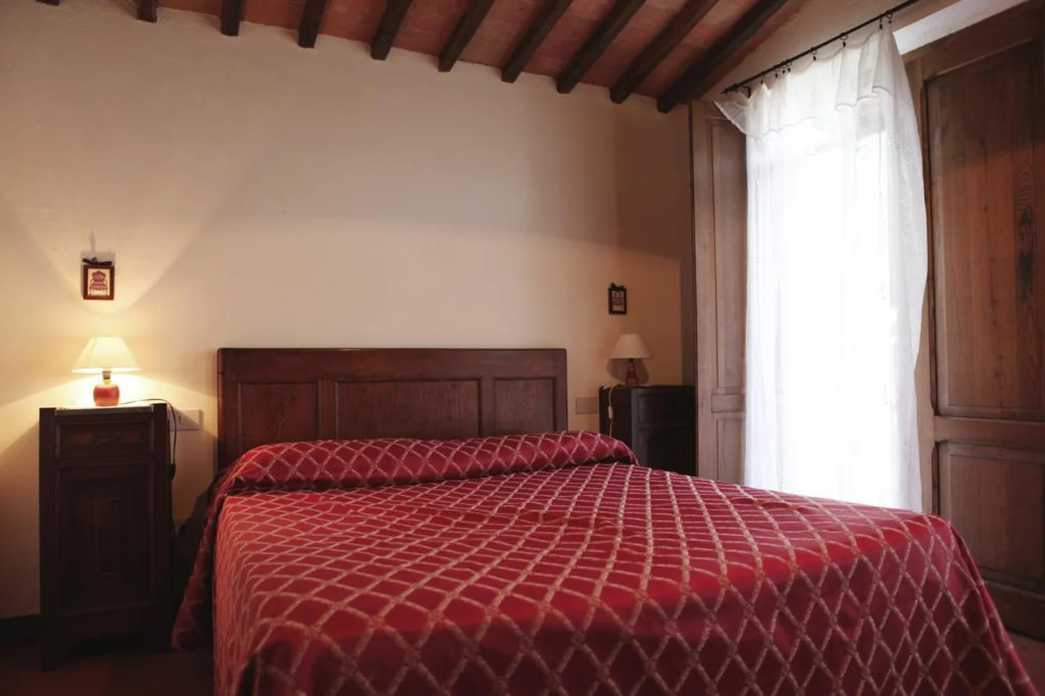 hartje-toscane-borgo-santinovo-pergola-29-casamia