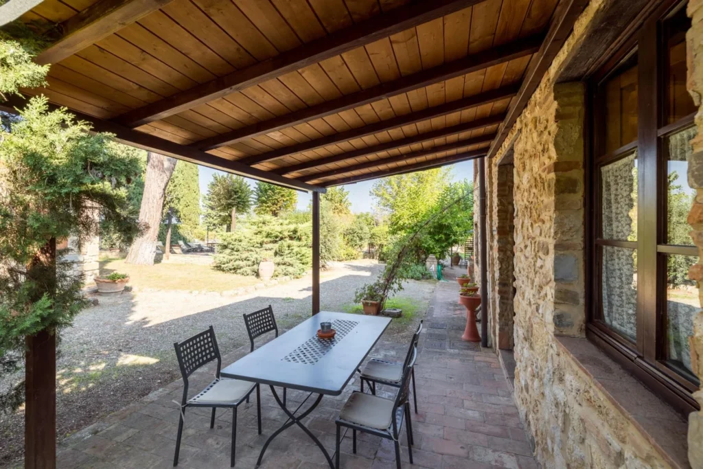 hartje-toscane-borgo-santinovo-soppalco-terras-en-buitenkant-444-casamia