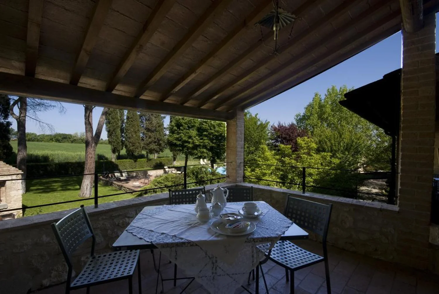 hartje-toscane-borgo-santinovo-torrino-0001-casamia