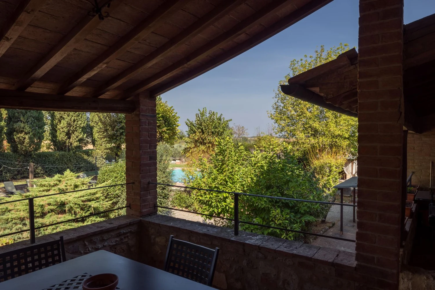 hartje-toscane-borgo-santinovo-torrino-terras-en-buitenkant-495-casamia