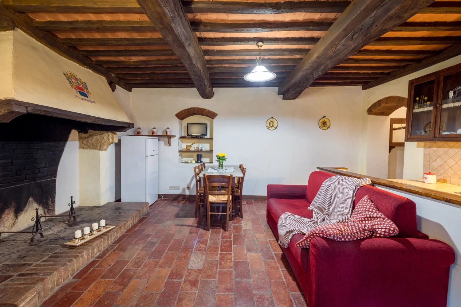 hartje-toscane-borgo-santinovo-torrino-woonkamer-en-keuken-493-casamia