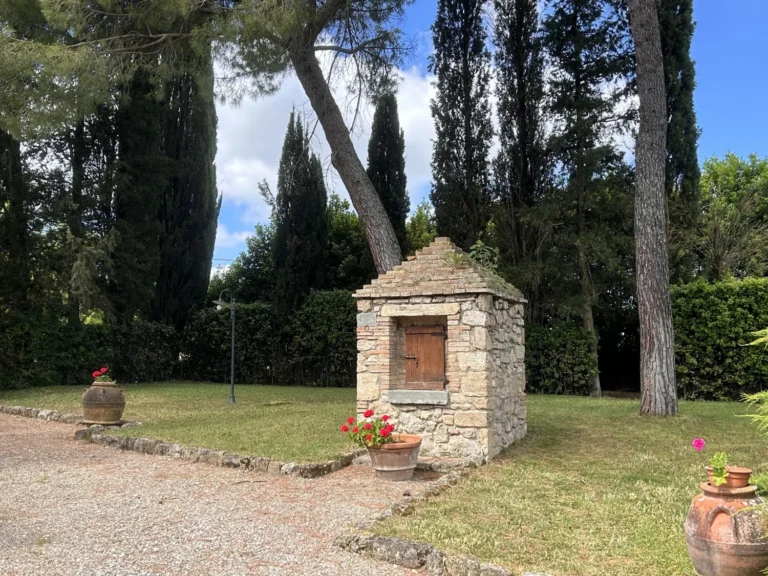 Hartje toscane borgo santinovo tuin en buitenvoorzieningen