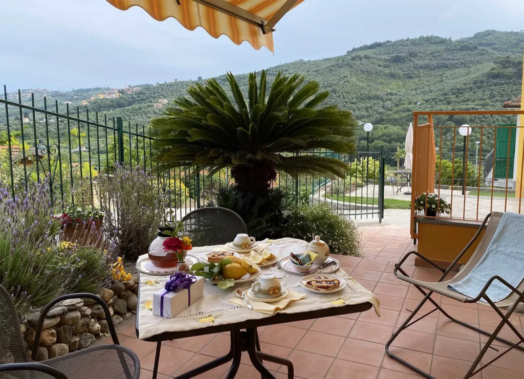 Liguria agriturismo benza casa ciliegio terras ontbijt