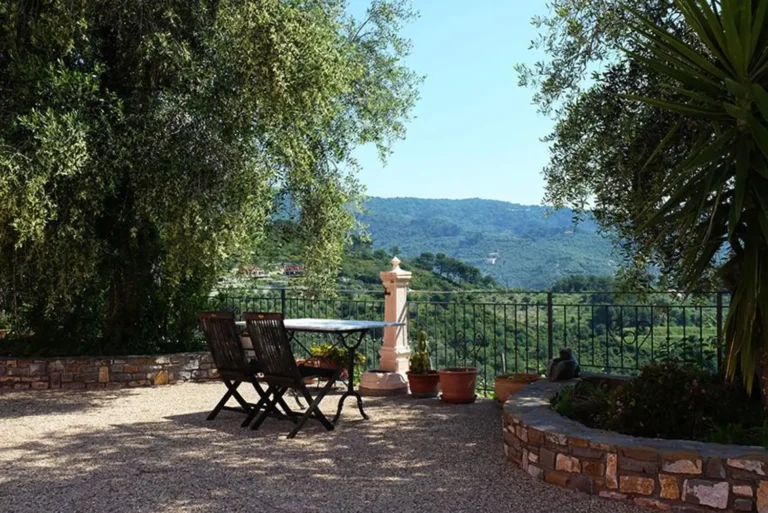 Liguria agriturismo bianchi appartement terras uitzicht