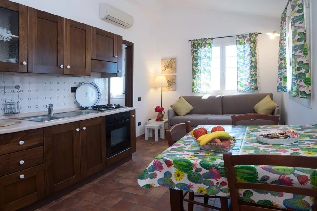 Liguria agriturismo bianchi ciliegio keuken eethoek