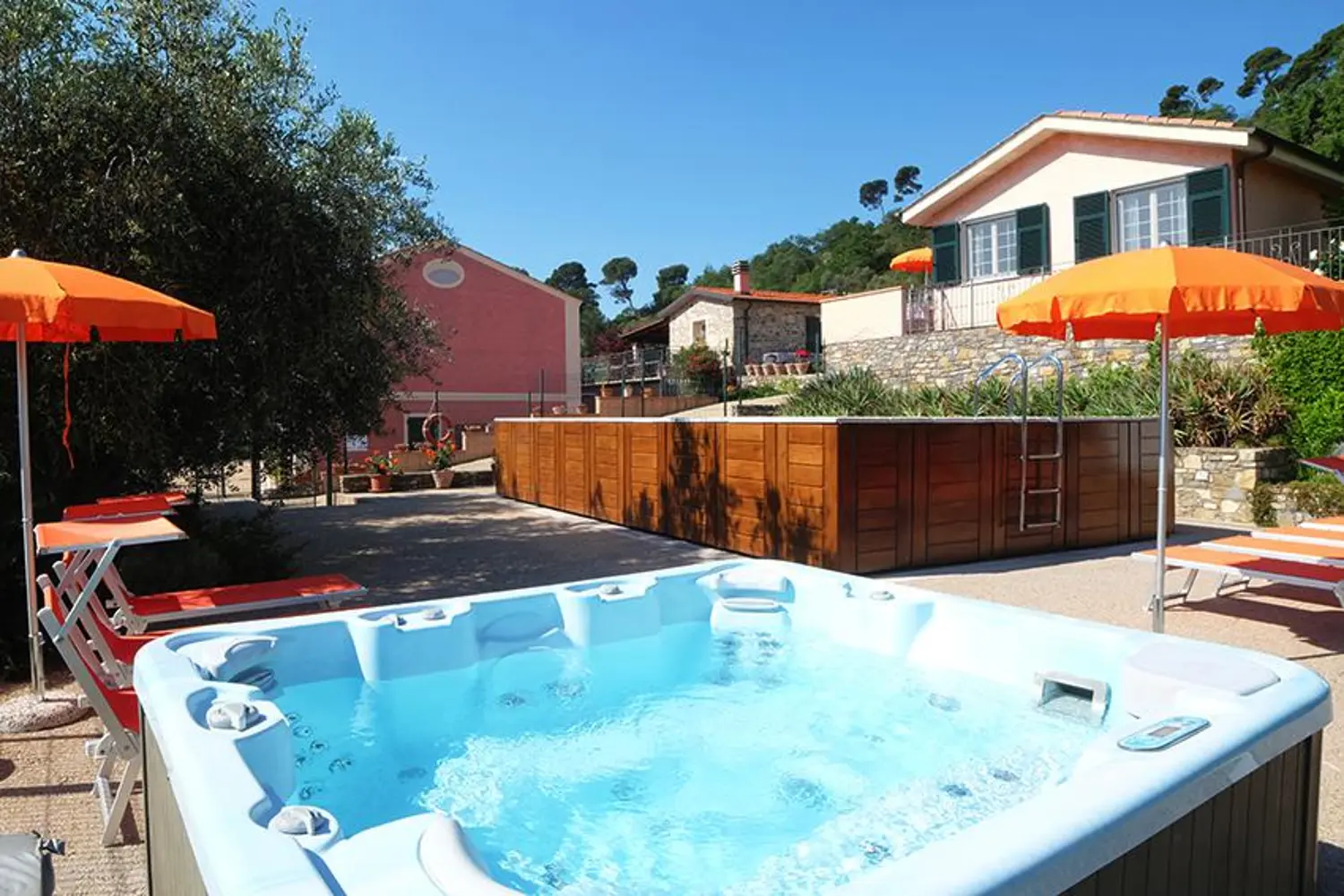 liguria-agriturismo-bianchi-jacuzzi-05-casamia