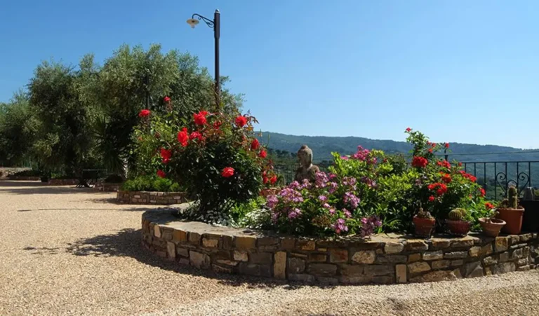 Liguria agriturismo bianchi terrein bloemen