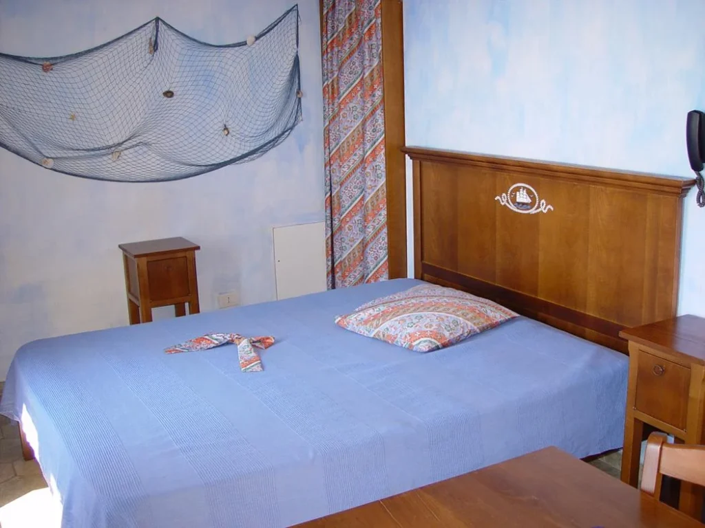 Liguria borgo di campi appartement slaapkamer met visdecoratie