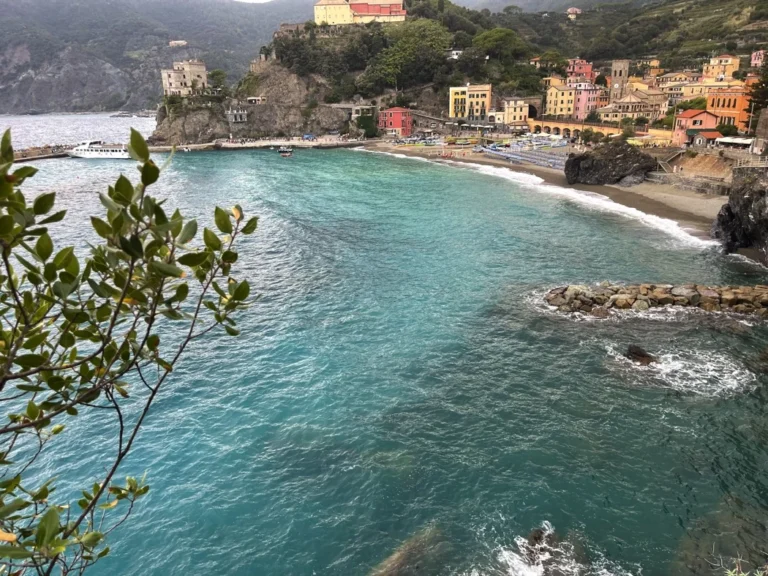 Liguria borgo di campi omgeving baai en strand