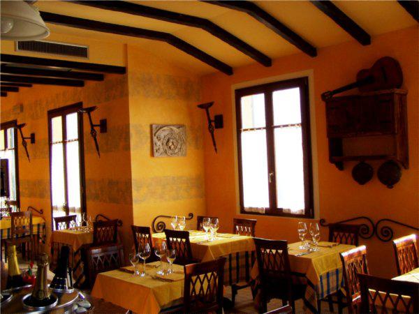 liguria-borgo-di-campi-restaurant-eetzaal-12-casamia