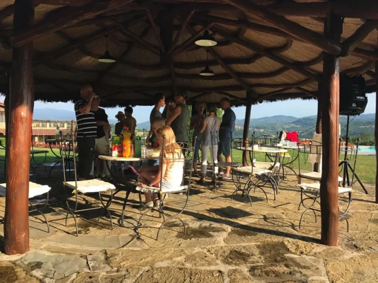 Noord toscane antico fio gasten onder pergola