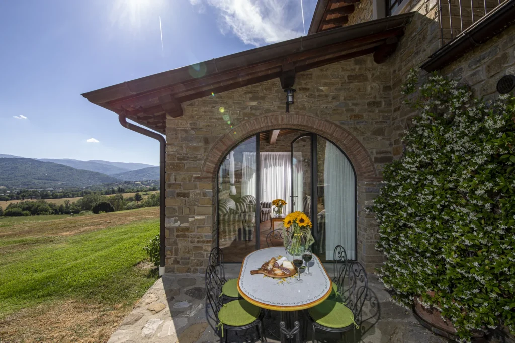 Noord toscane antico fio villa bruno buitenzitje bij woning