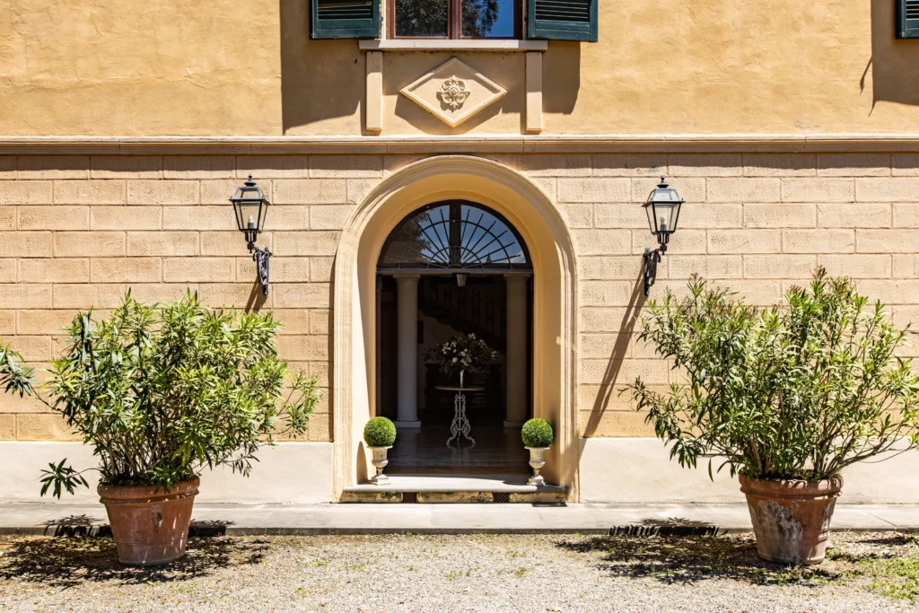 Noord toscane tenuta quarrata entree van villa