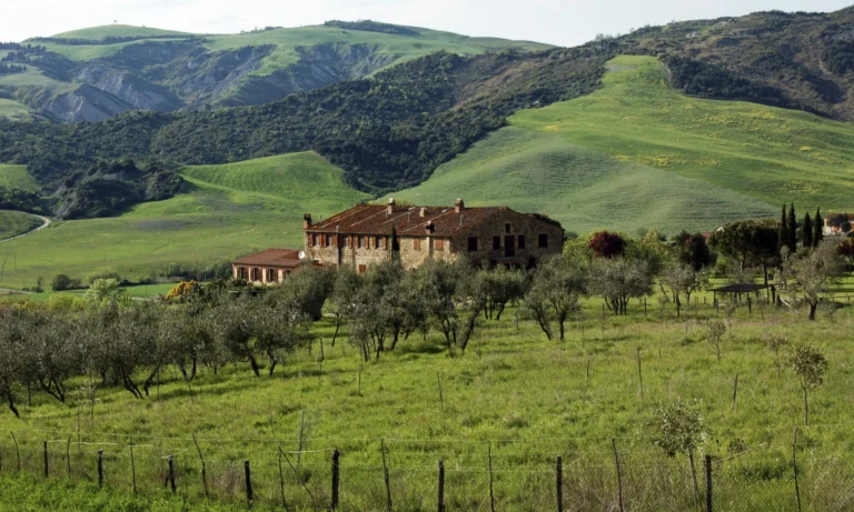 Toscane podere barbaiano boerderij heuvellandschap hero