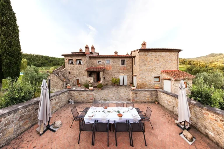 Toscane villa allegria terras en buitentafel