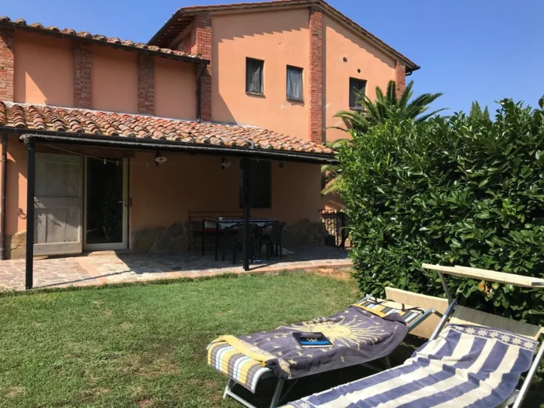 Umbrie agriturismo le more algemeen landhuis tuin