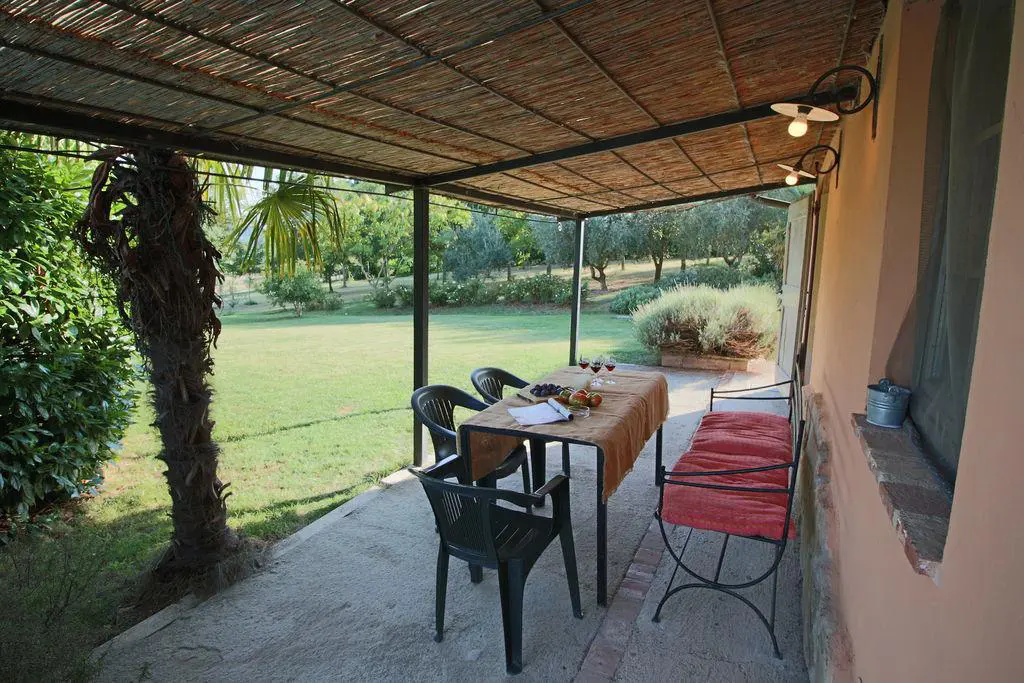 umbrie-agriturismo-le-more-appartement-astri-terras-02-casamia